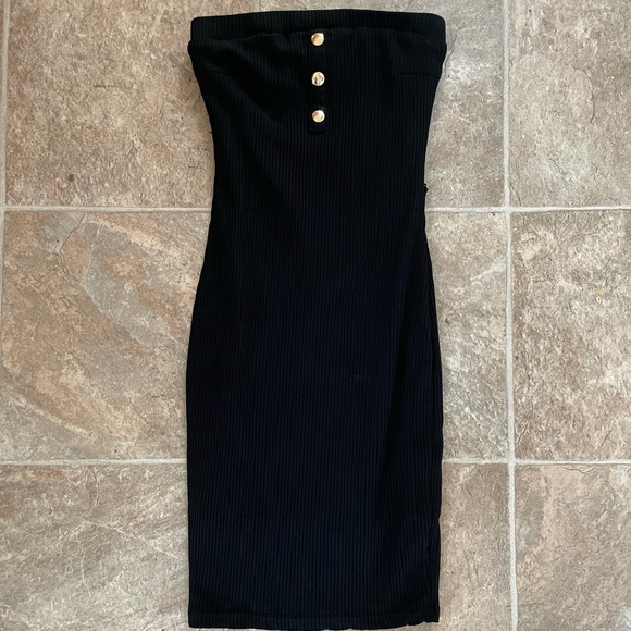 Dresses & Skirts - Strapless dress